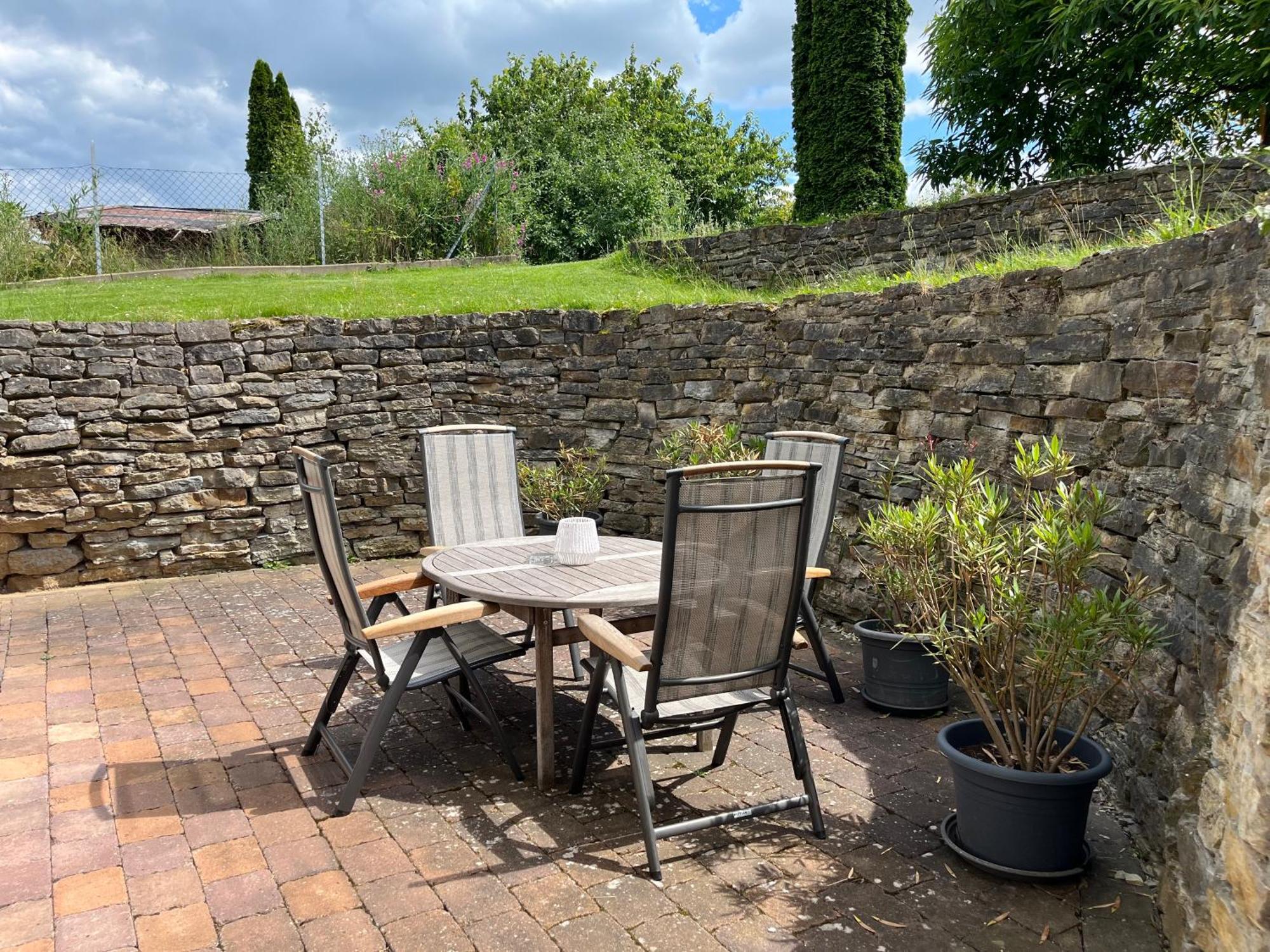 Ferienwohnung Mit Terrasse Айнбек Екстериор снимка